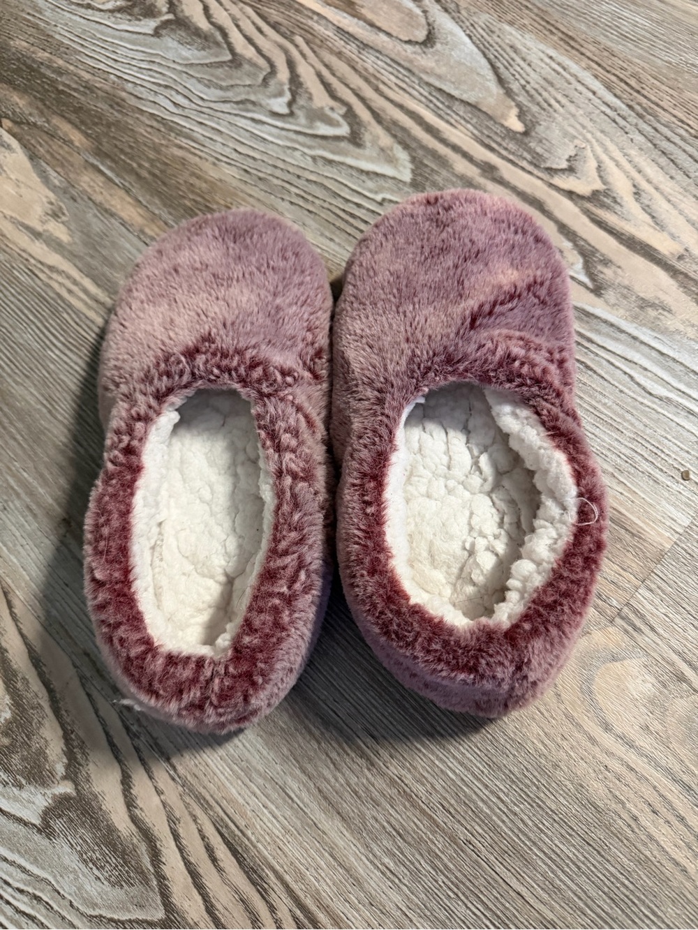 Source Unknown Plush Women's Slippers - Mauve Pink